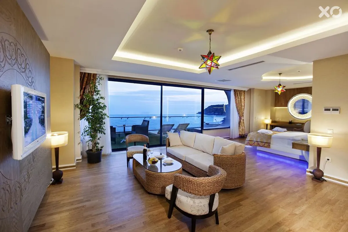 Granada Luxury Okurcalar