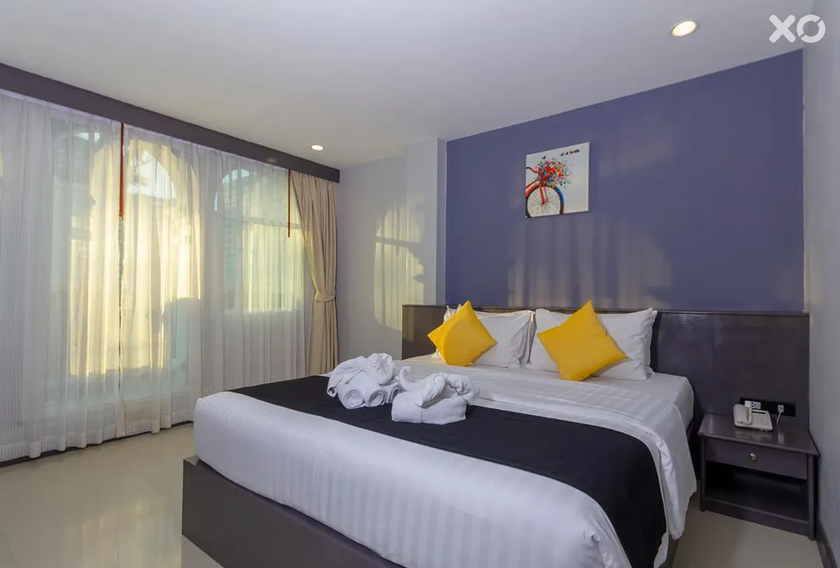 Modern Living Hotel