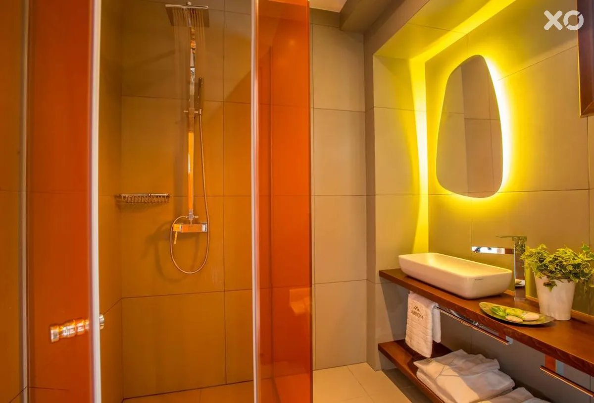 Avaton Luxury Villas Resort