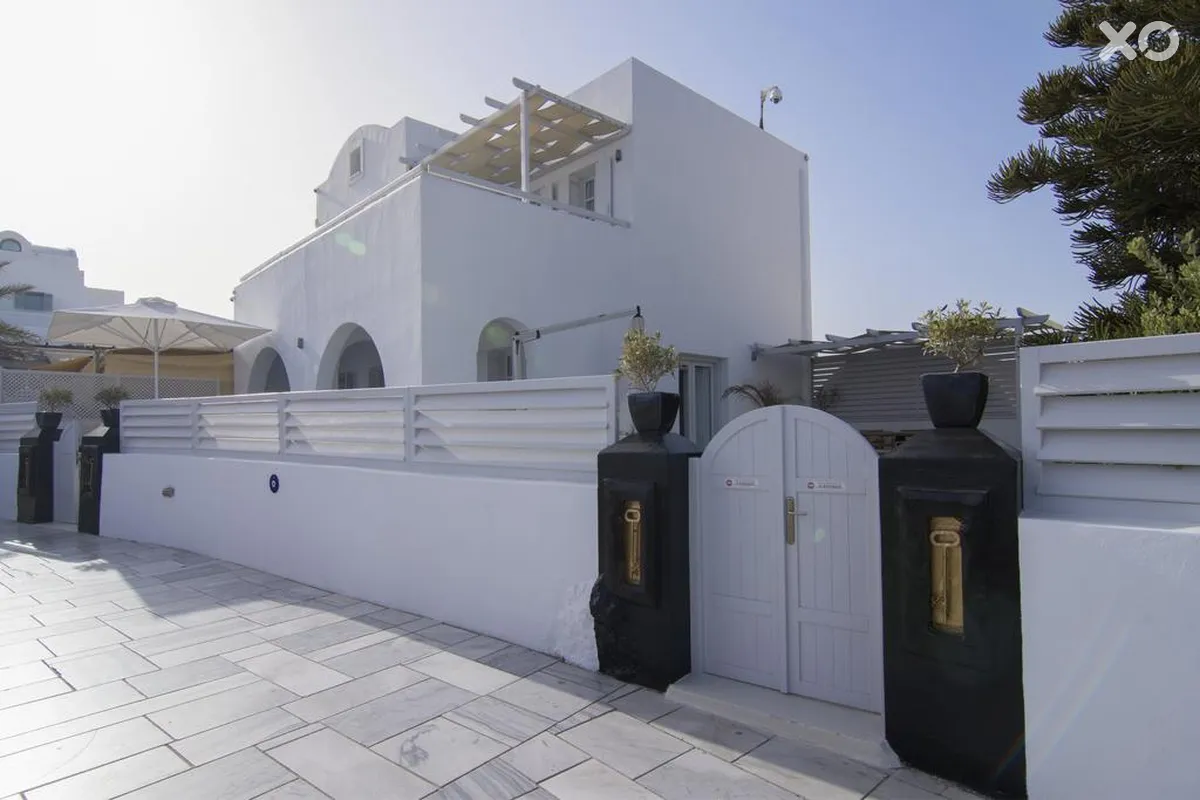 Santorini Secret Suites & Spa