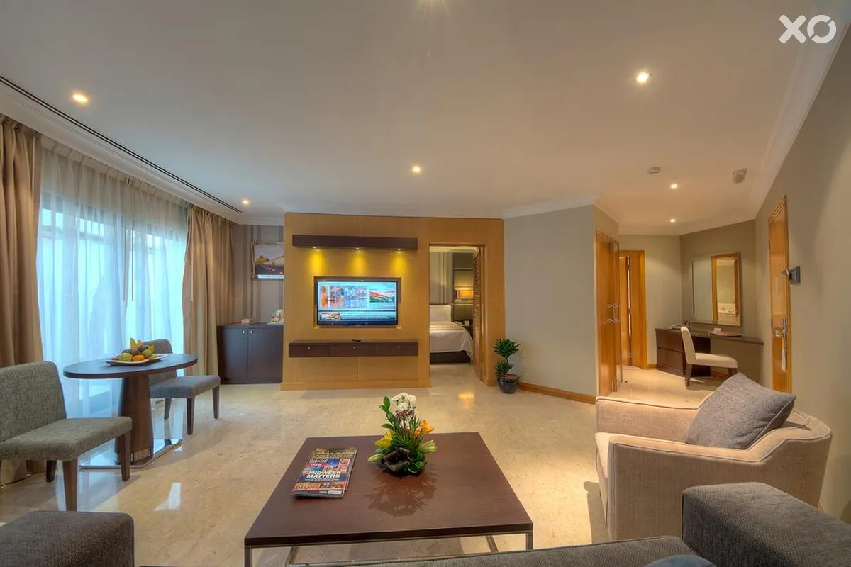 Dubai Marine Beach Resort & Spa