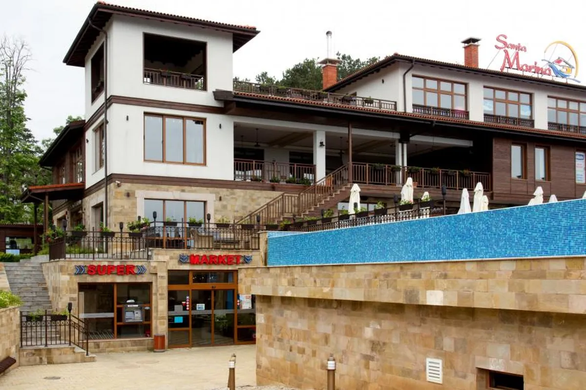 Santa Marina Holiday Village