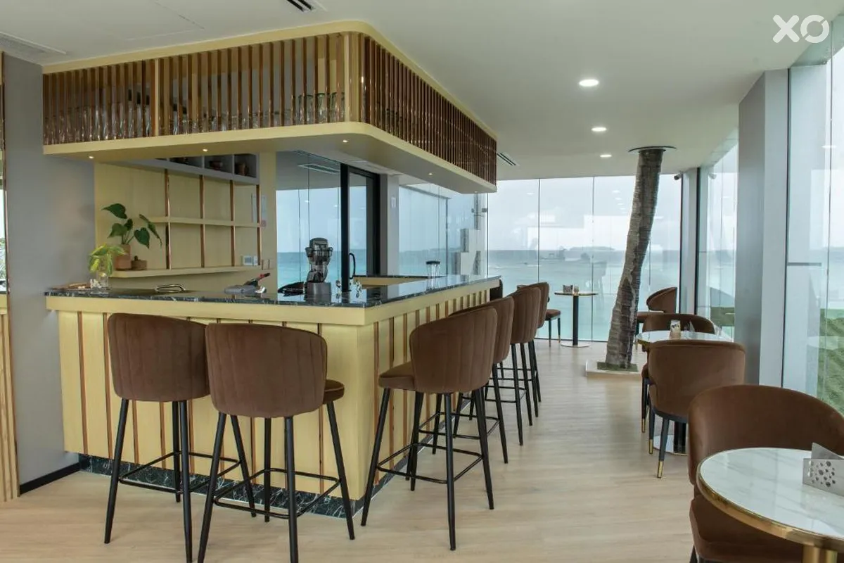 Clarks Exotica, Kamadhoo Maldives