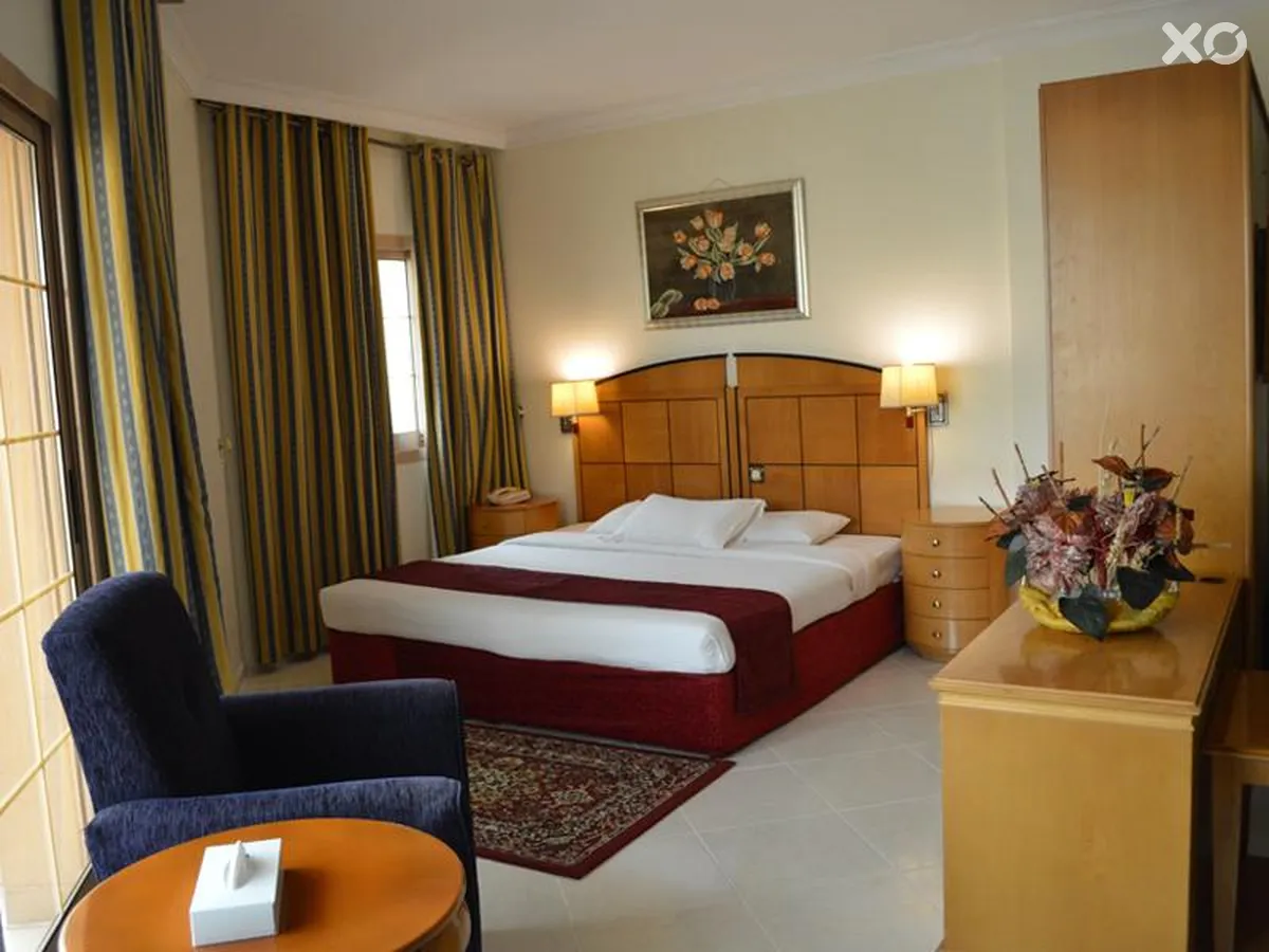 Dolphin Hotel Apartments