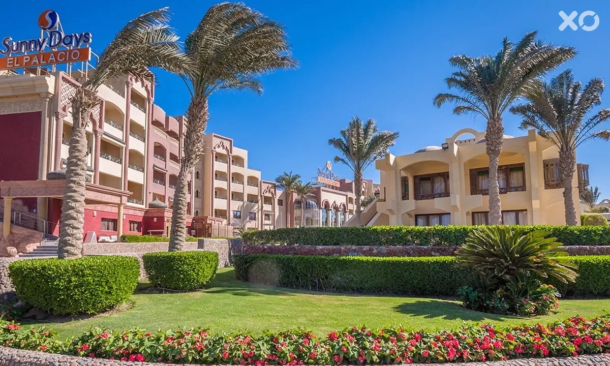 Sunny Days El Palacio