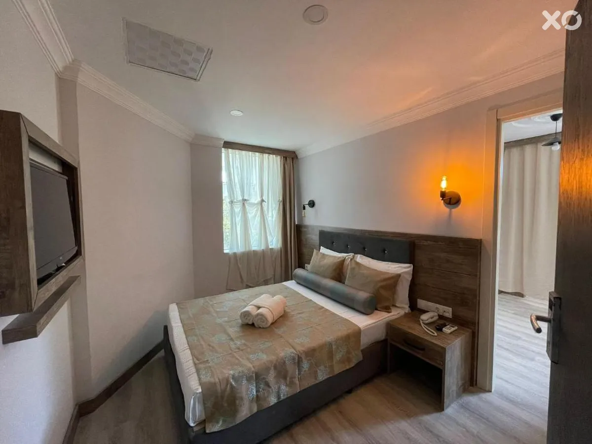 Seven City Hotel