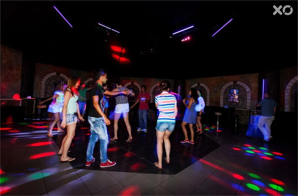 Numa Club Side