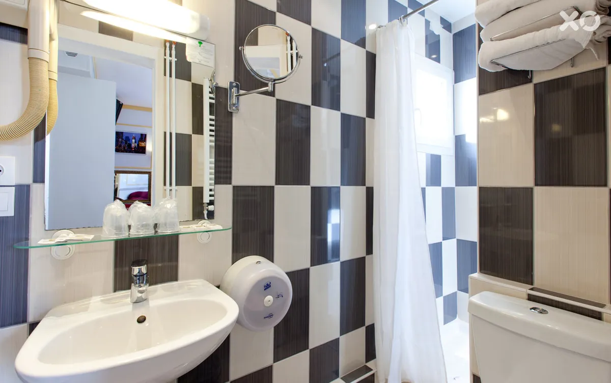 Avenir Hotel
