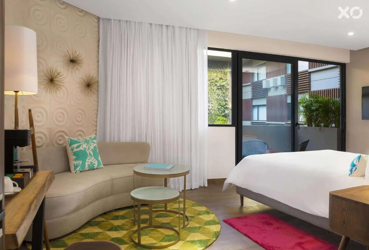 The Fives Downtown Hotel & Residences, Curio Collection by Hilton