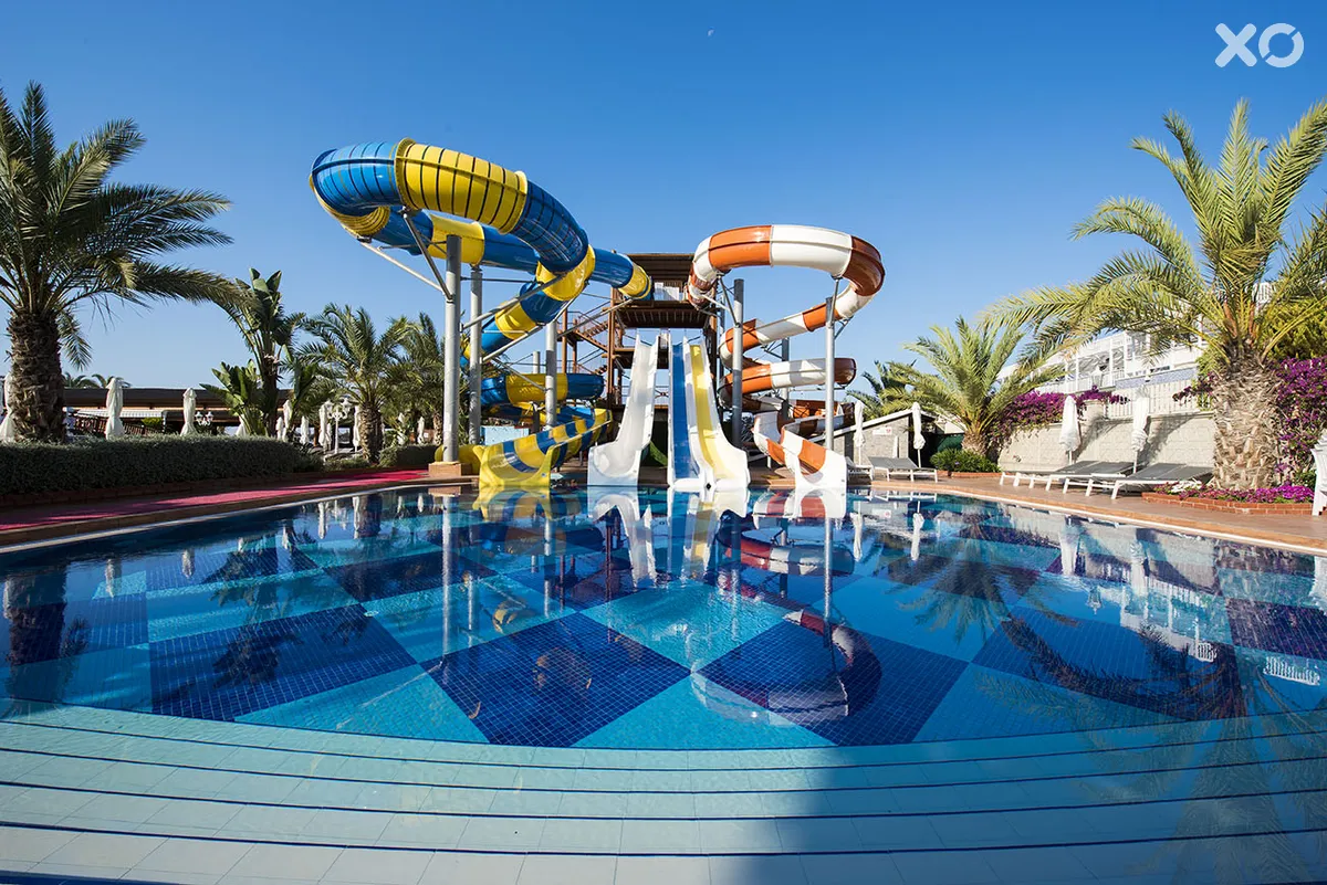 Quattro Beach Spa & Resort Hotel