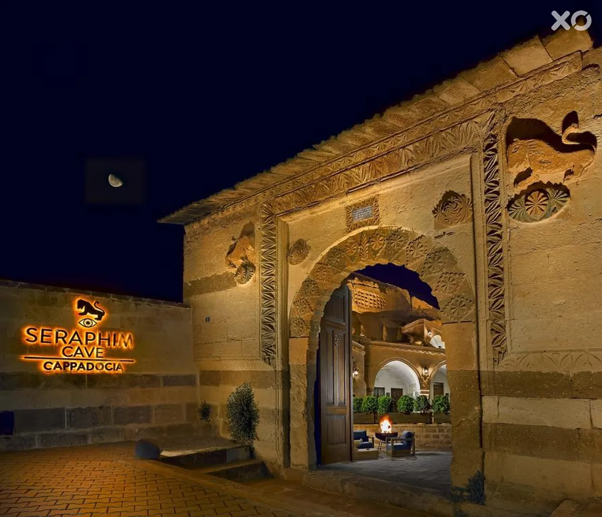 Seraphim Cave Hotel