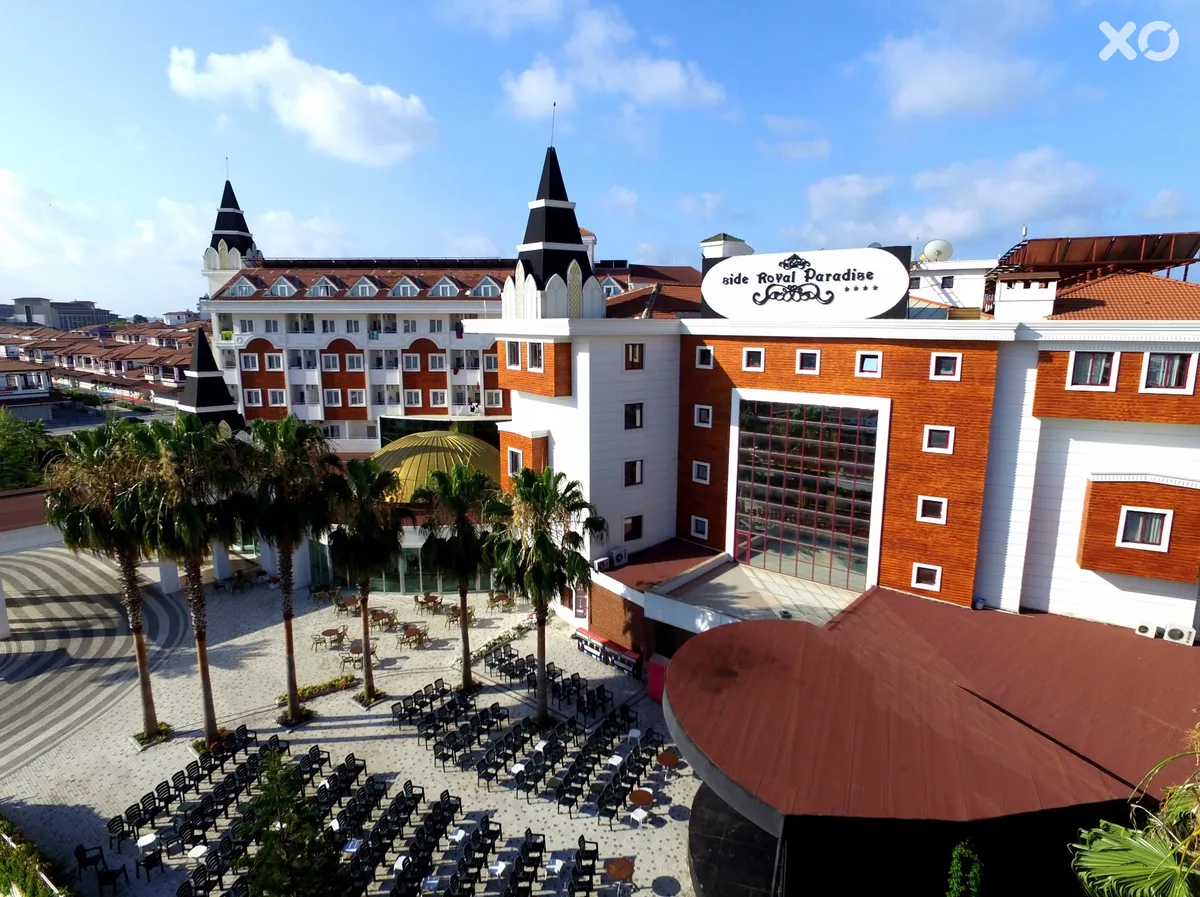 Side Royal Paradise