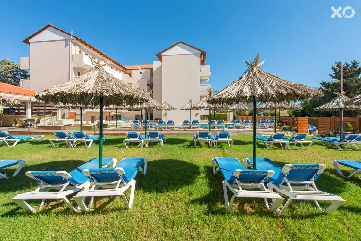 Sunday Hotel