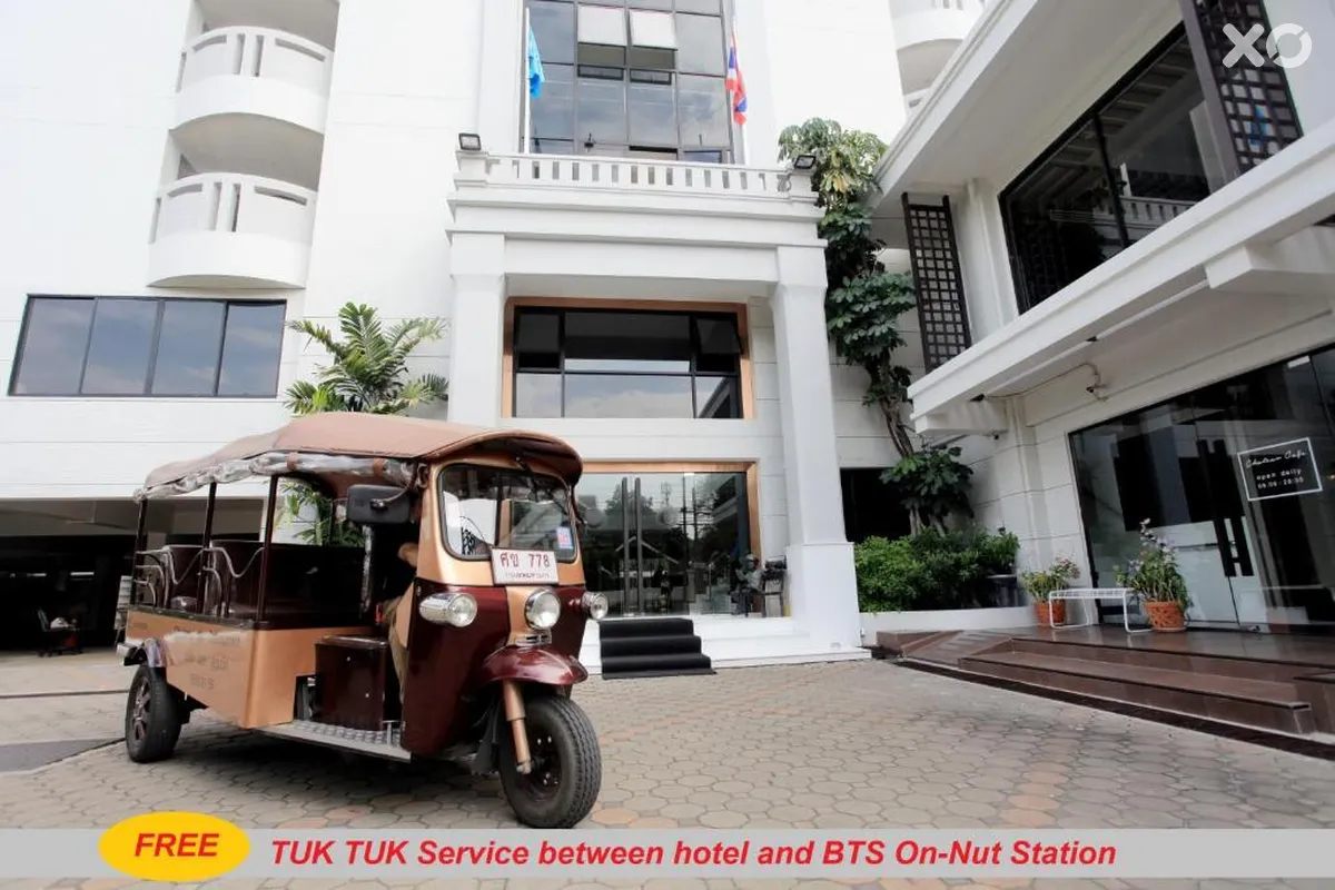 Chateau De Sukhumvit