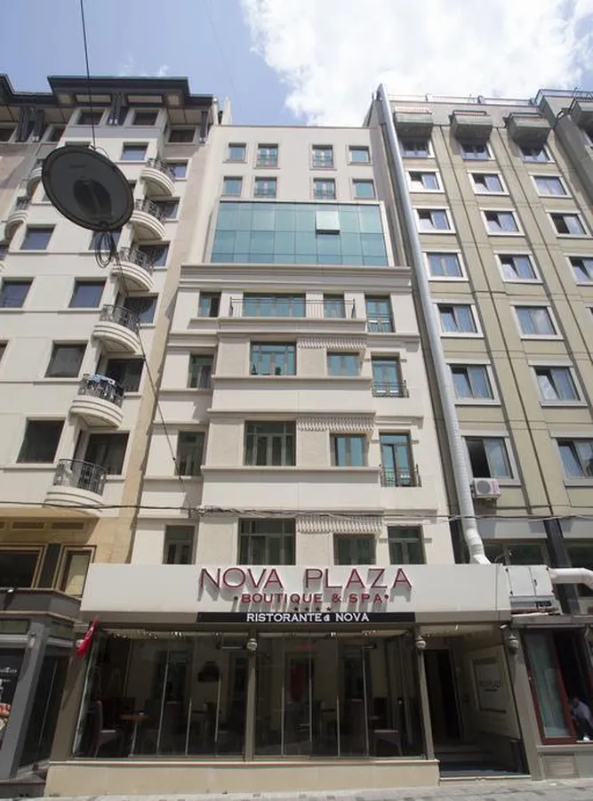 Nova Plaza Boutique & Spa