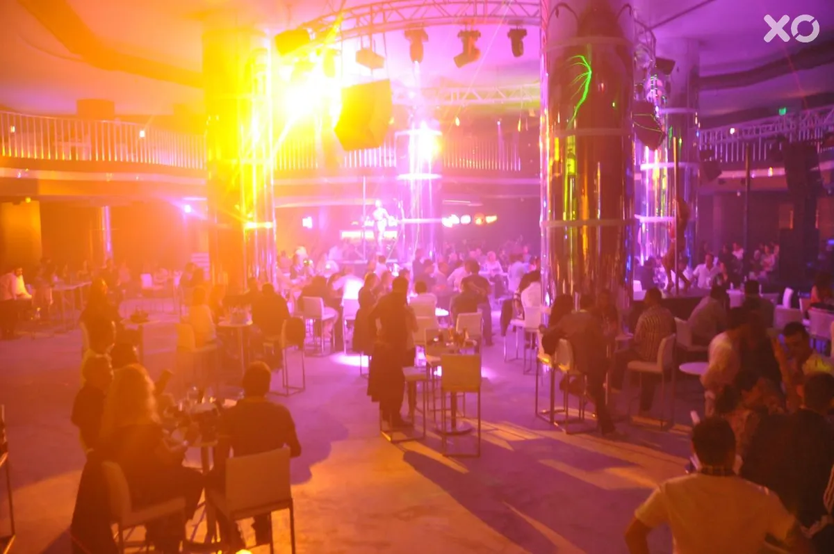 Adella Side Hotel