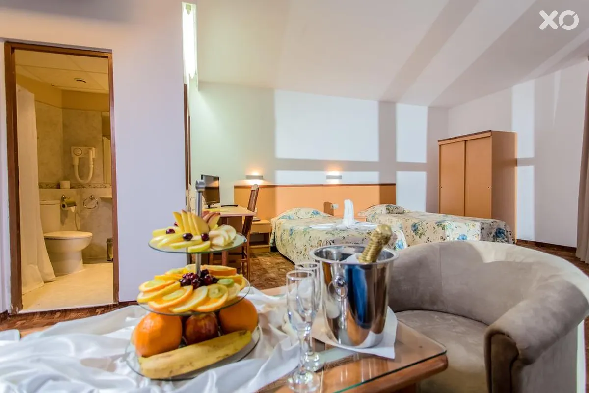 Zenith Hotel