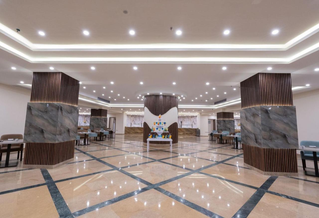 Parrotel Beach Resort