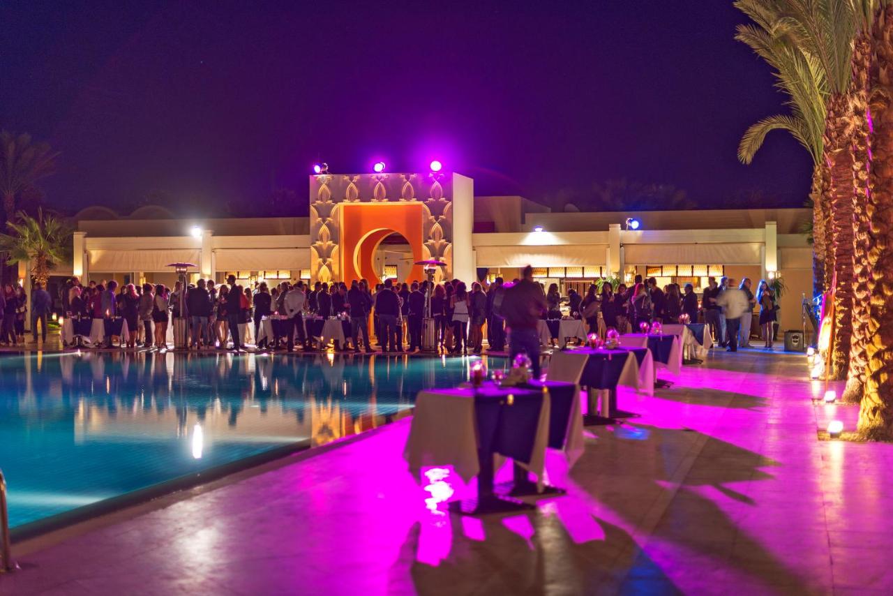 Reef Oasis Beach Resort