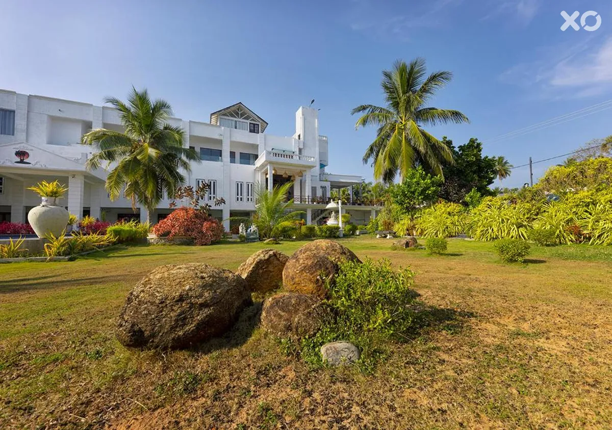 Sea Breeze Hotel