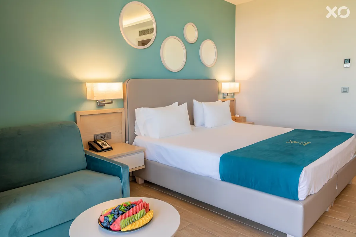 Almyros Beach Resort & Spa