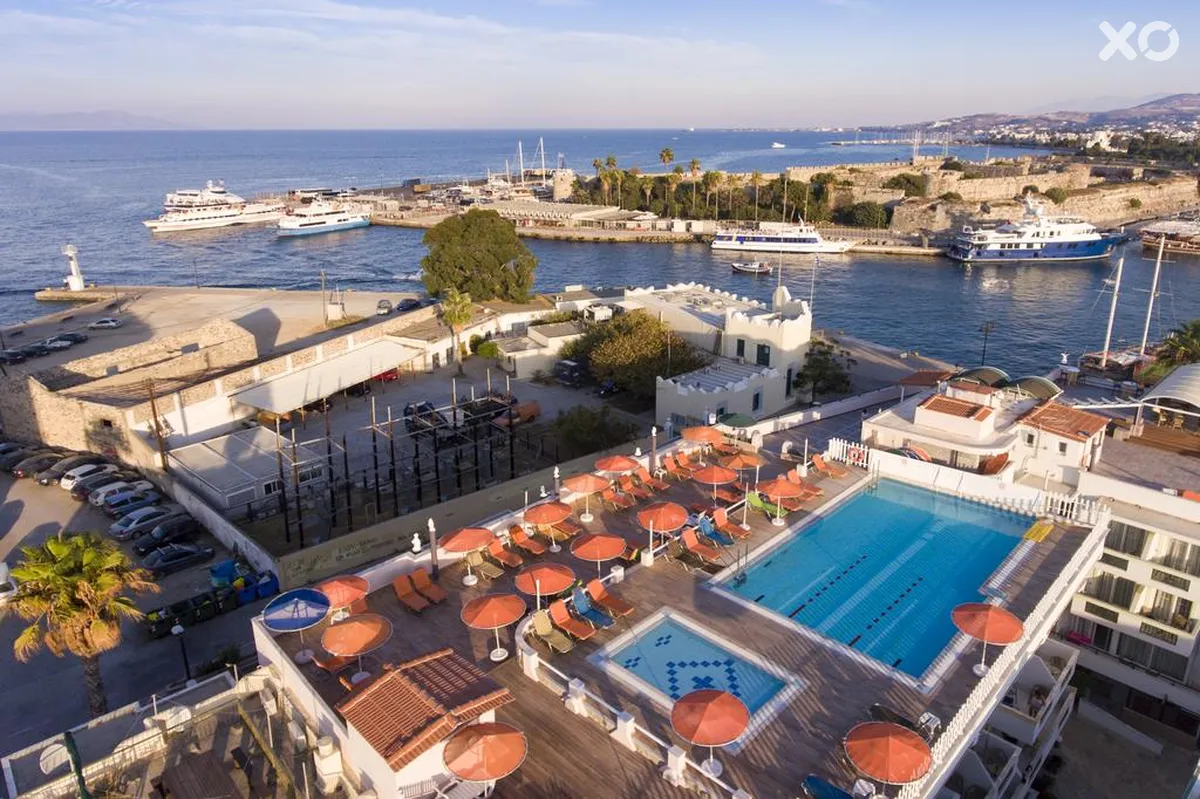 Kosta Palace Hotel