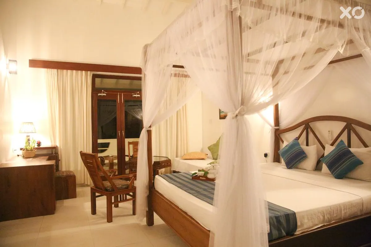 Oasey Beach Hotel