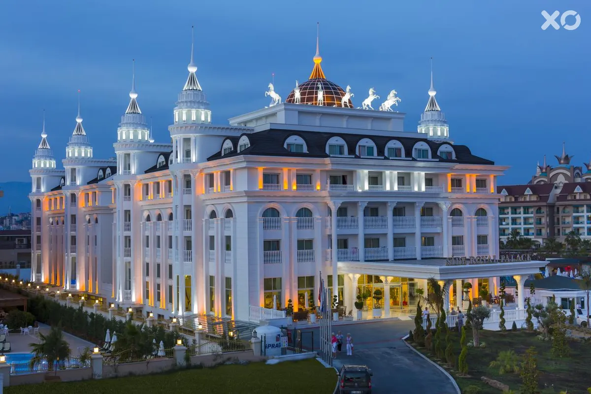 Side Royal Paradise