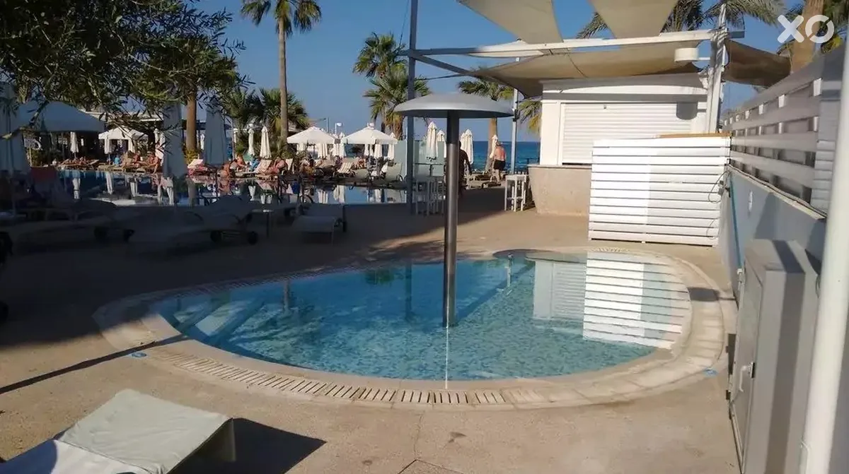 Vrissaki Beach Hotel