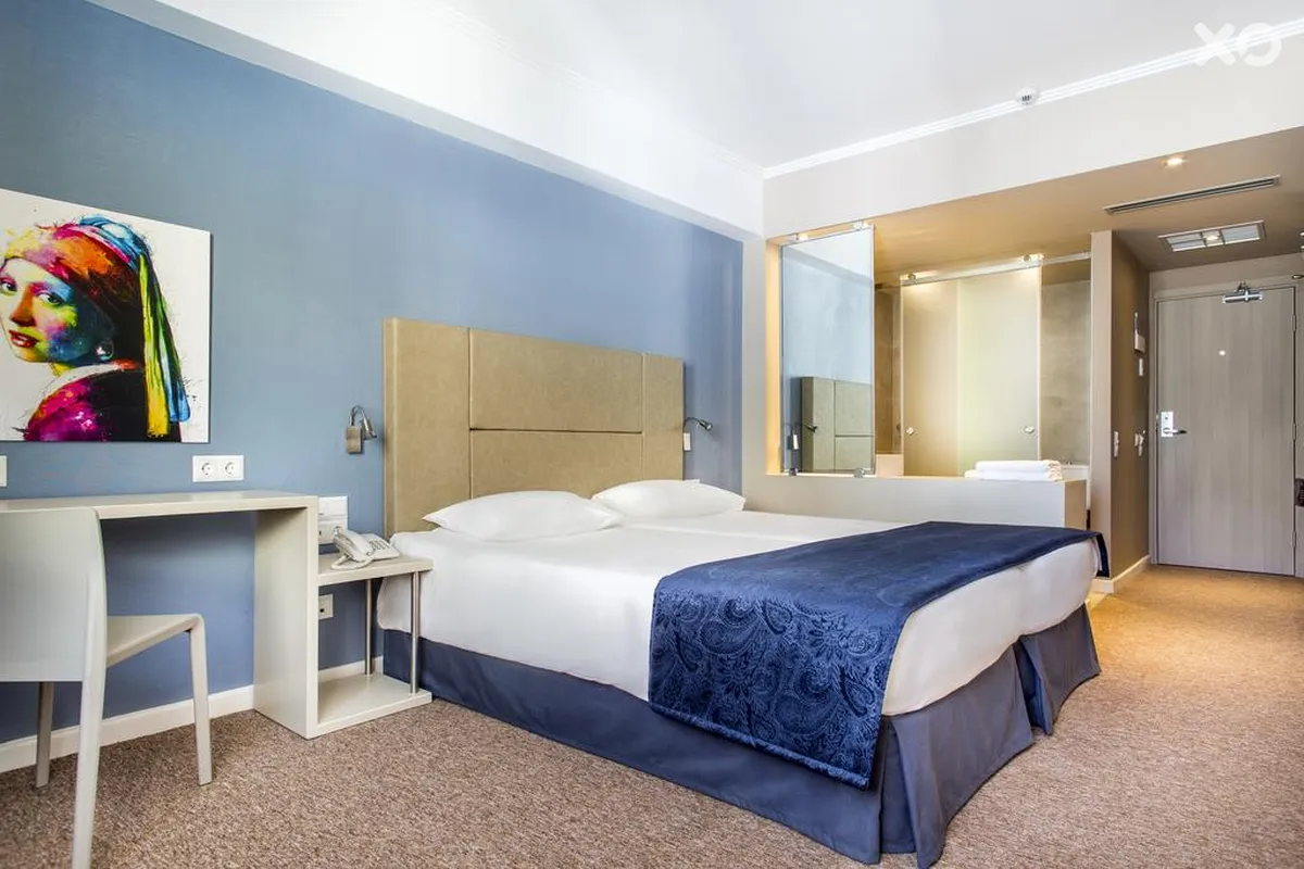 Alexandros Hotel