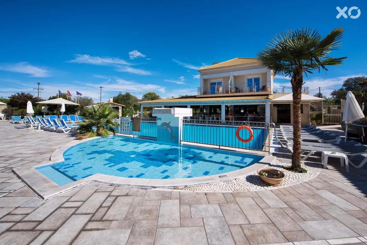 Kavos Plaza Hotel