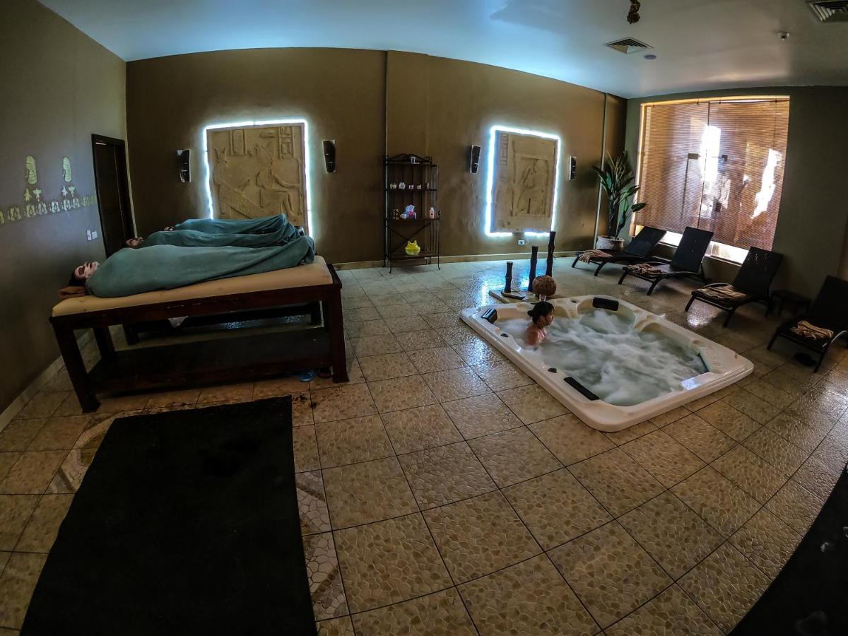 Regency Plaza Aqua Park & ​​Spa