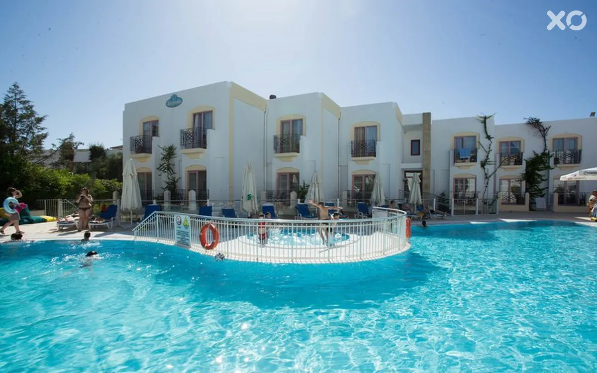 Serpina Hotel