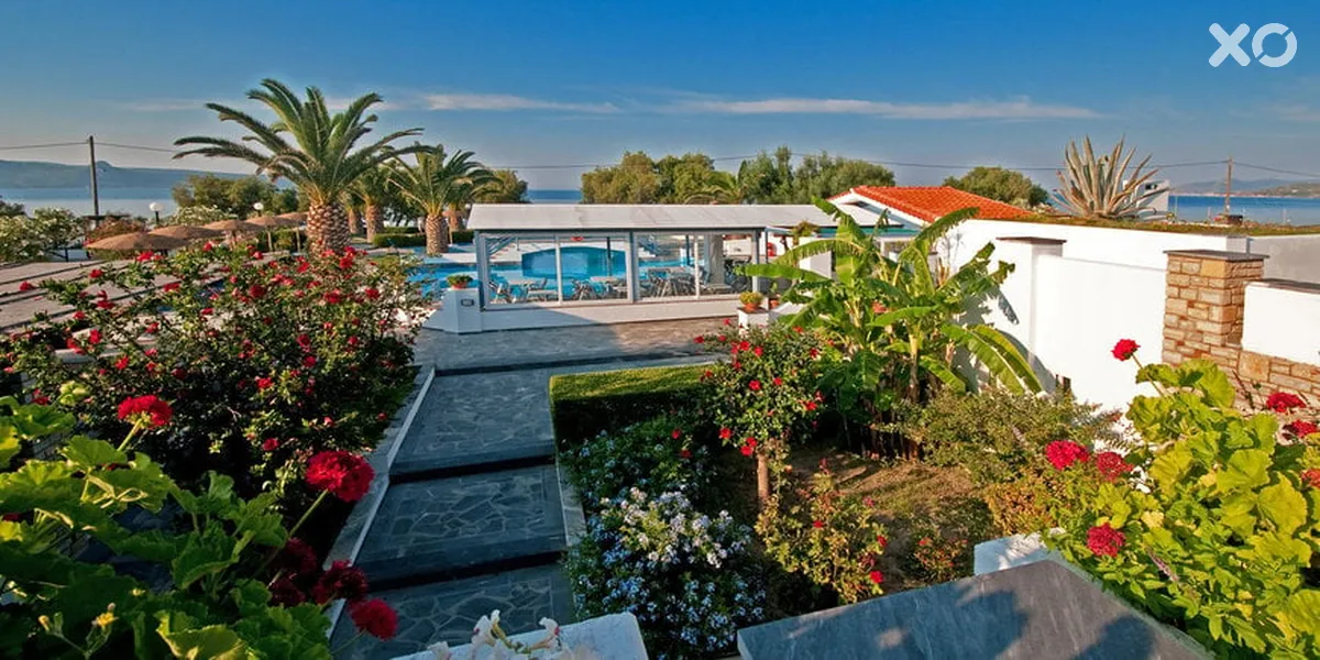 Zefiros Beach Hotel