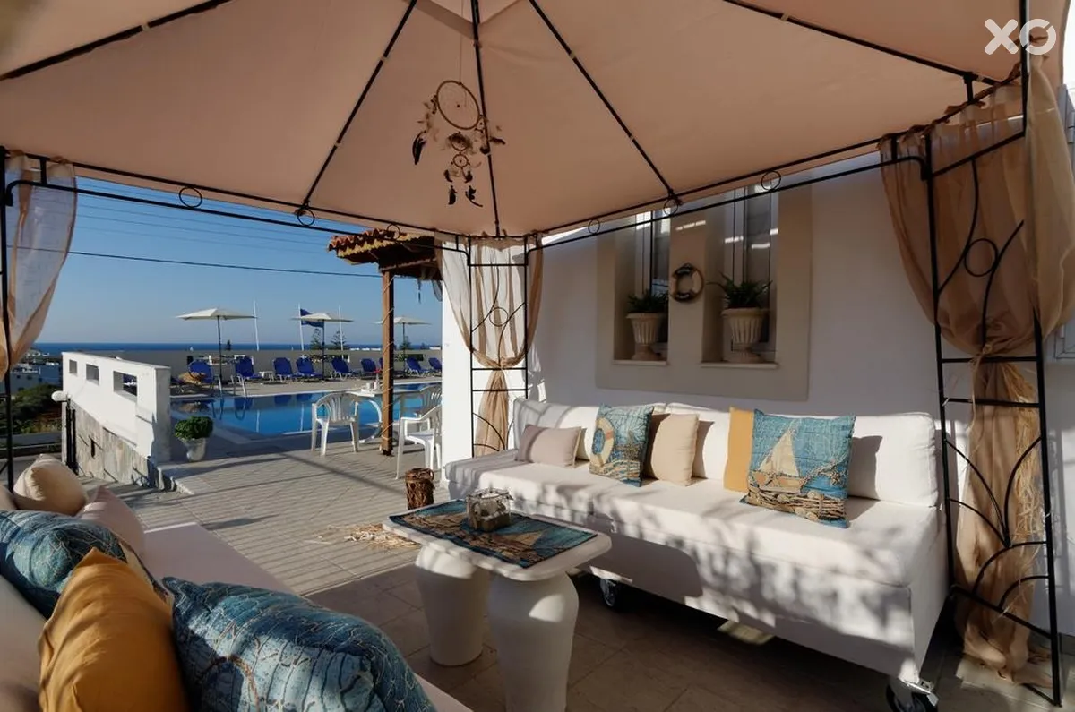 Aglaia Apartments