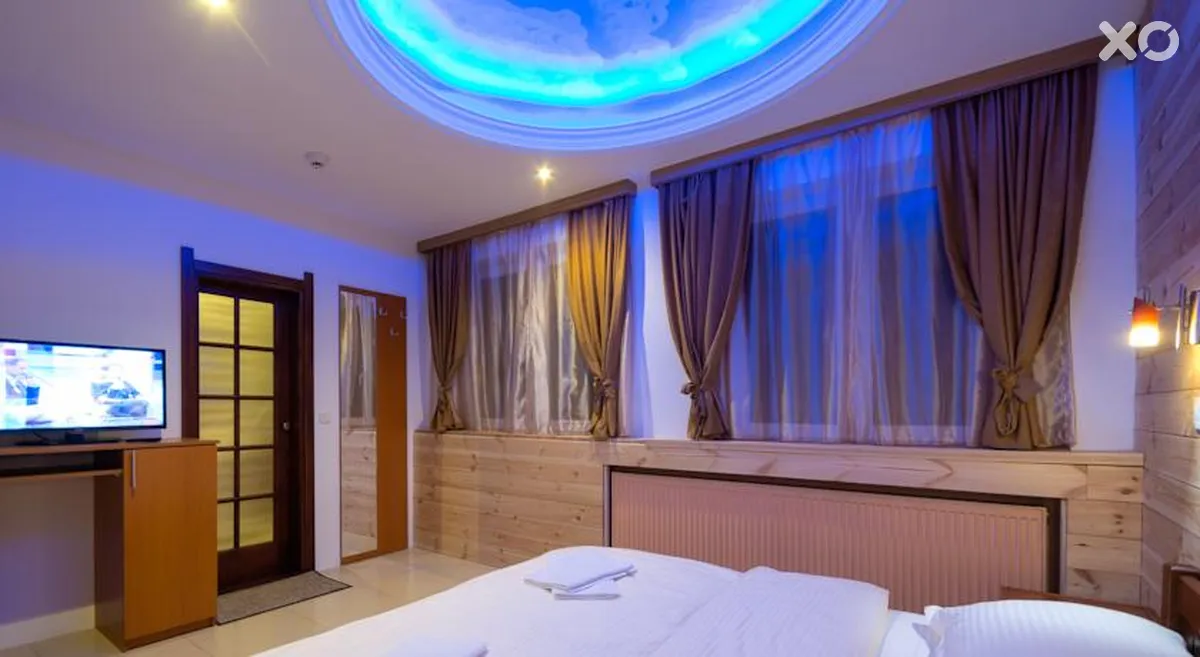 Enigma Hotel