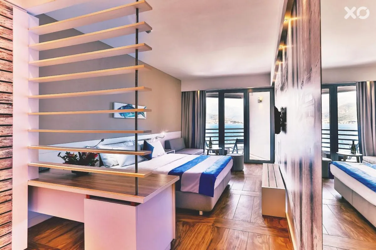 Carine Hotel Delfin