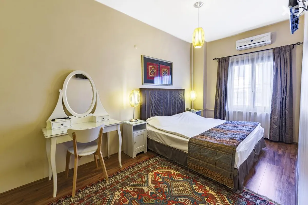 Fehmi Bey Hotel