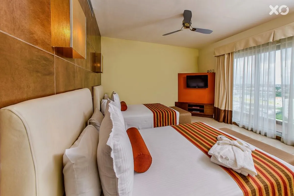 Krystal Urban Cancun Centro