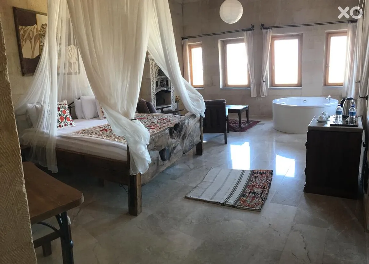 Helike Cave Hotel