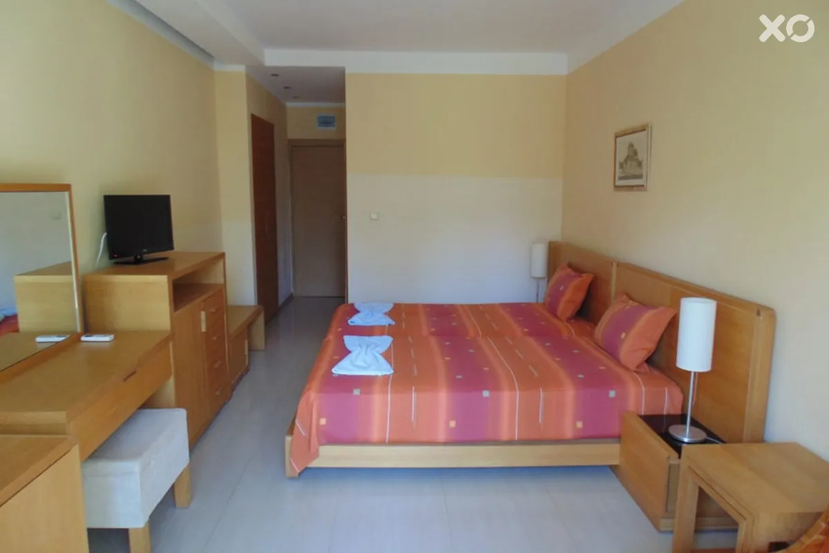 Oasis Park Hotel