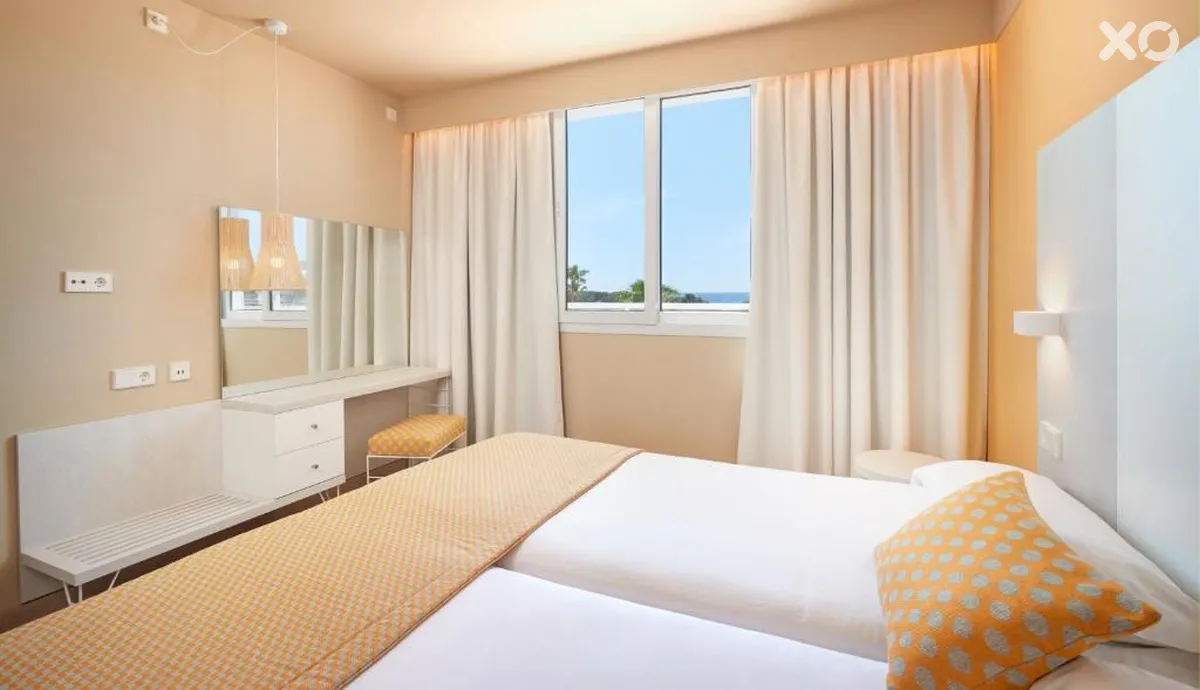 Protur Vista Badia Aparthotel