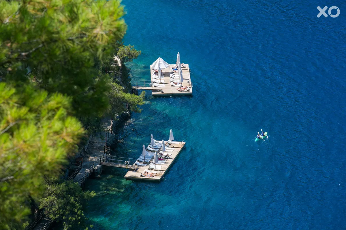 Hillside Beach Club