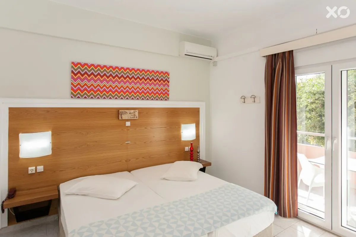 Sea Side Hotel