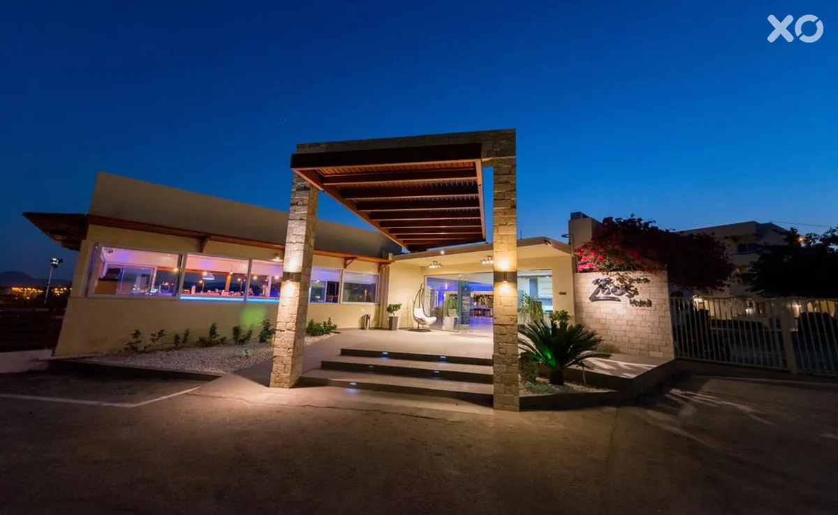 Zoes Hotel Studios