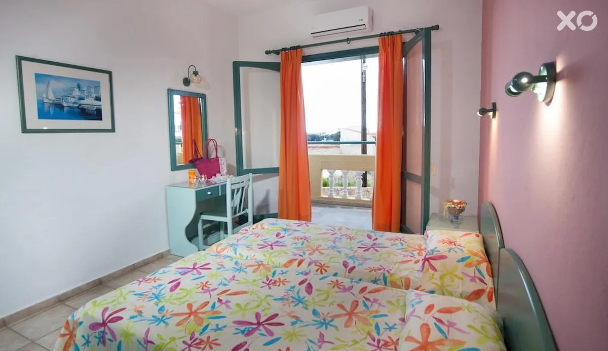 Theoni Apartments