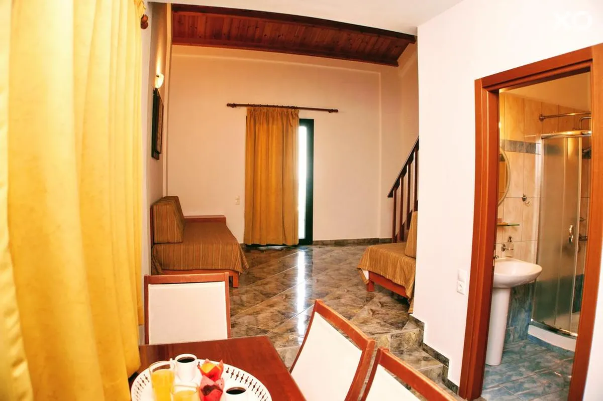 Ippoliti Village
