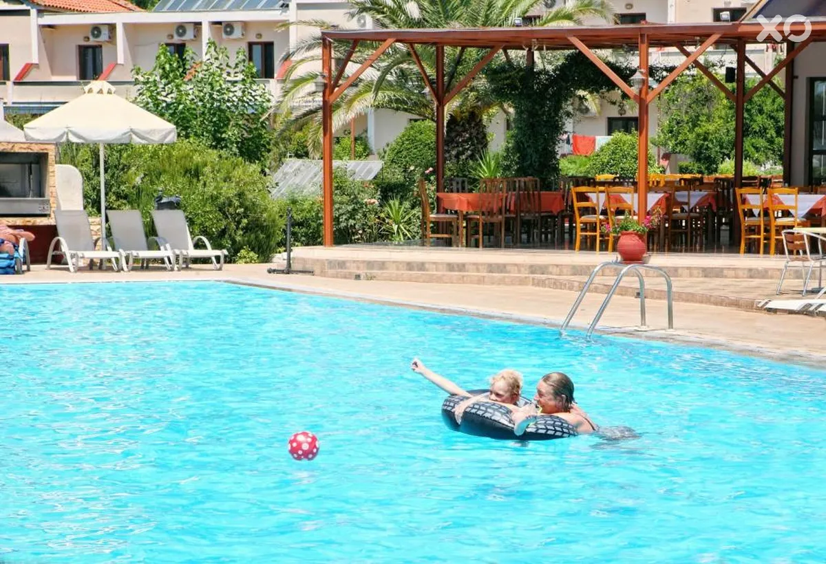 Pasiphae Hotel