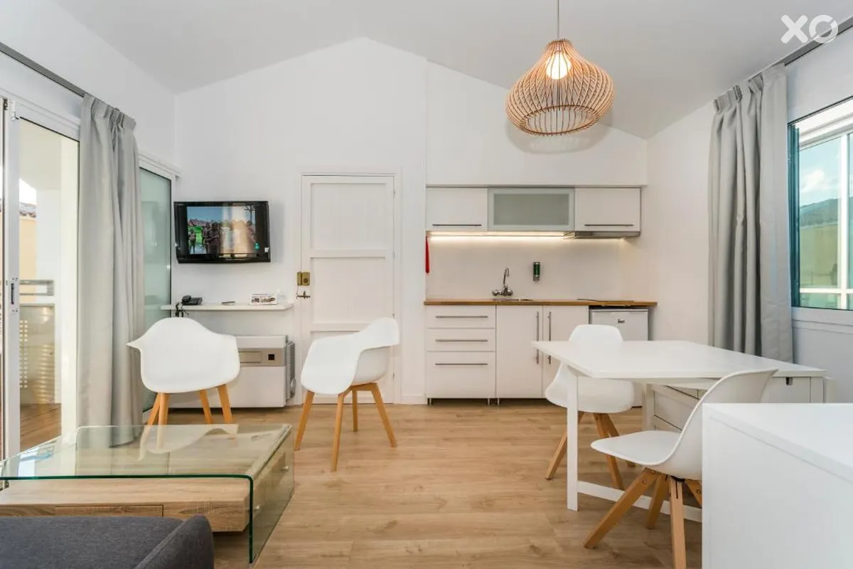 Cales de Ponent Apartments
