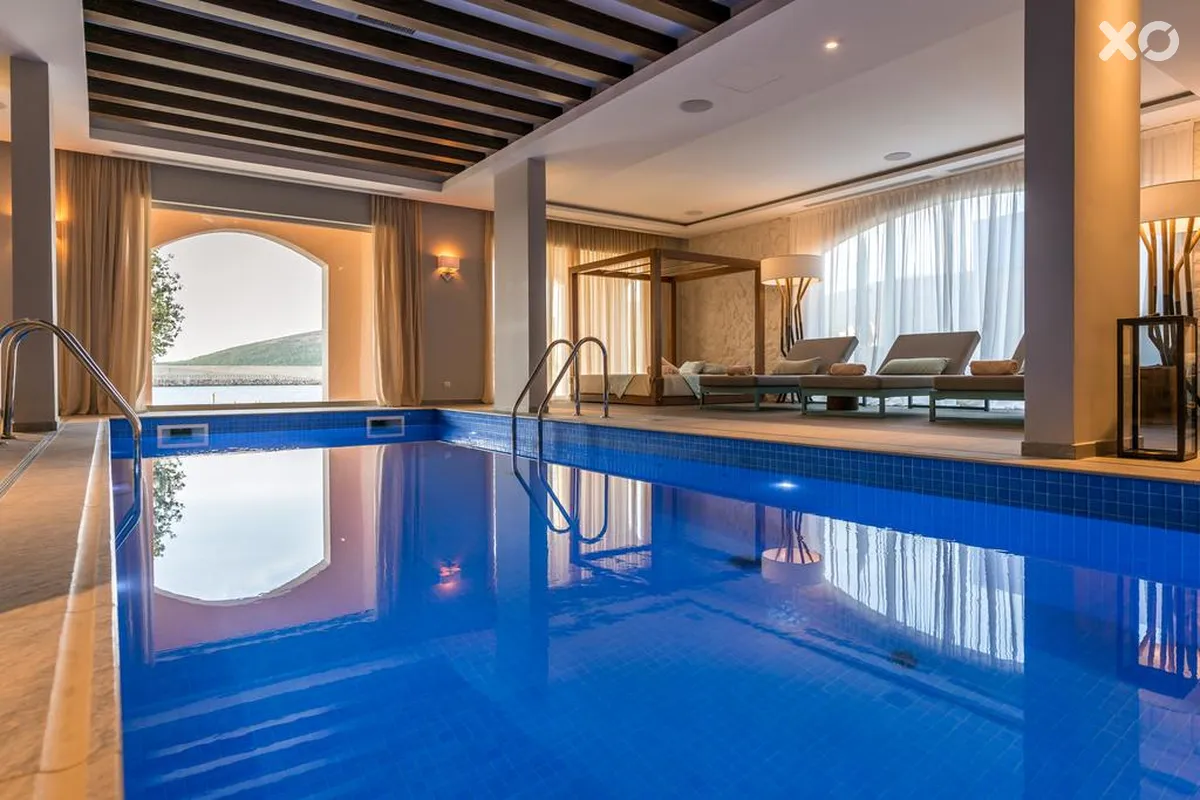 Chedi Lustica Bay Hotel